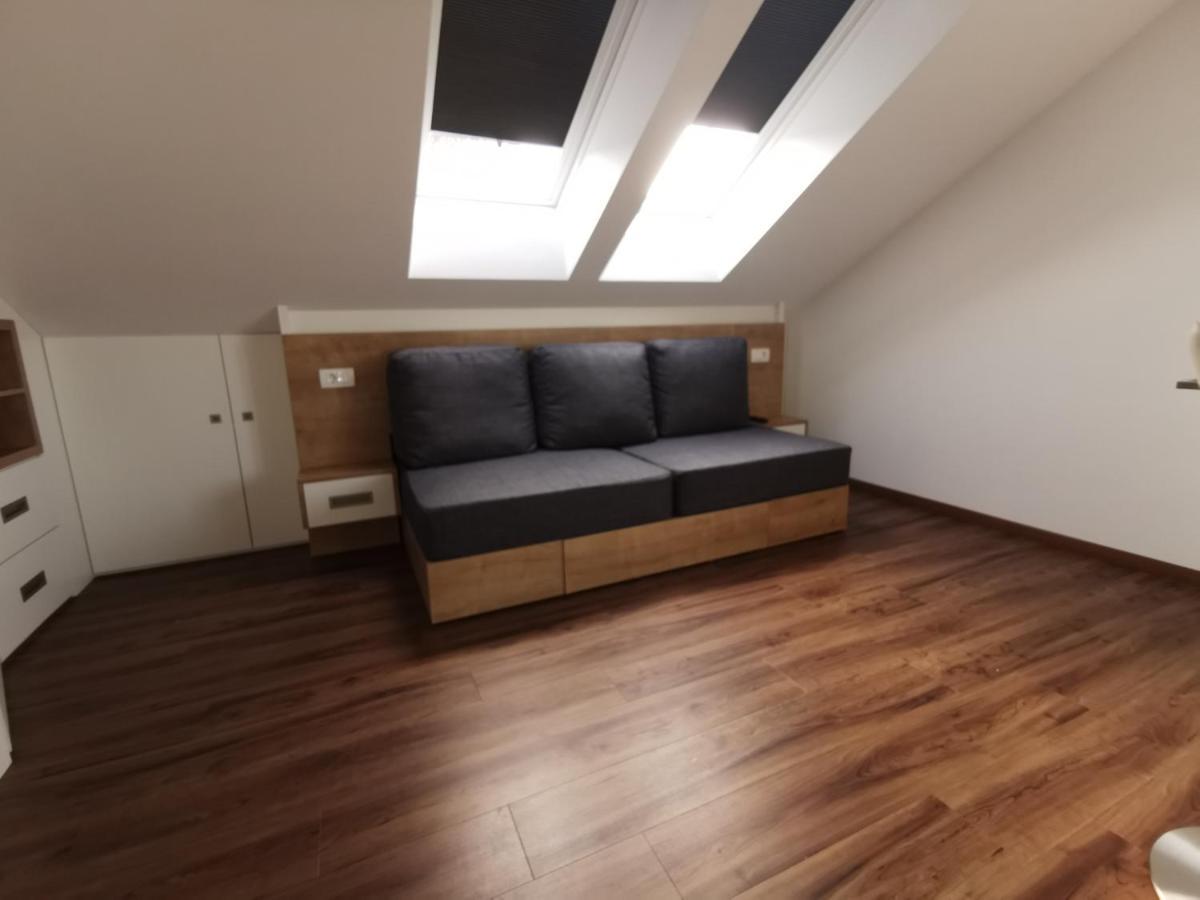 Hotel Gostilna S Prenocisci Pav à Rakek Extérieur photo