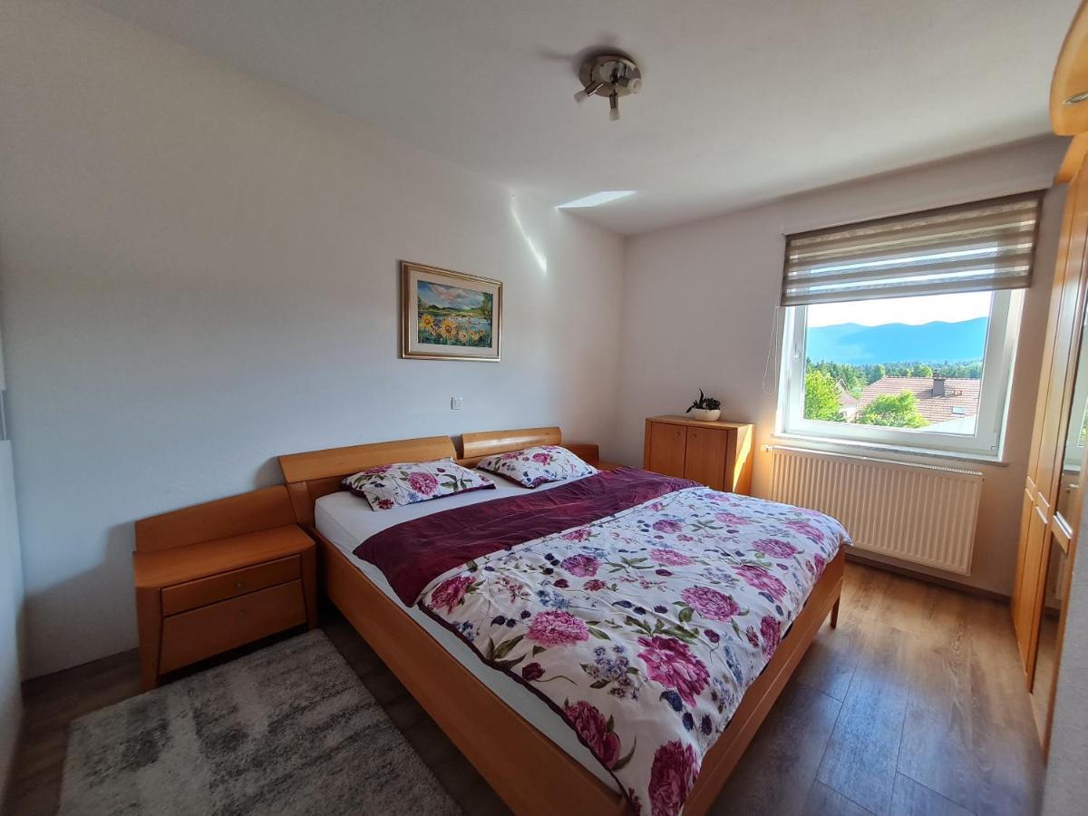 Hotel Gostilna S Prenocisci Pav à Rakek Extérieur photo