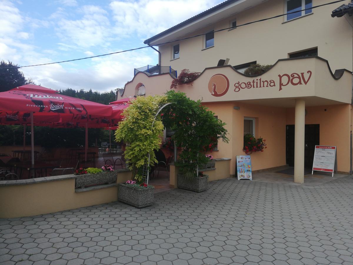 Hotel Gostilna S Prenocisci Pav à Rakek Extérieur photo